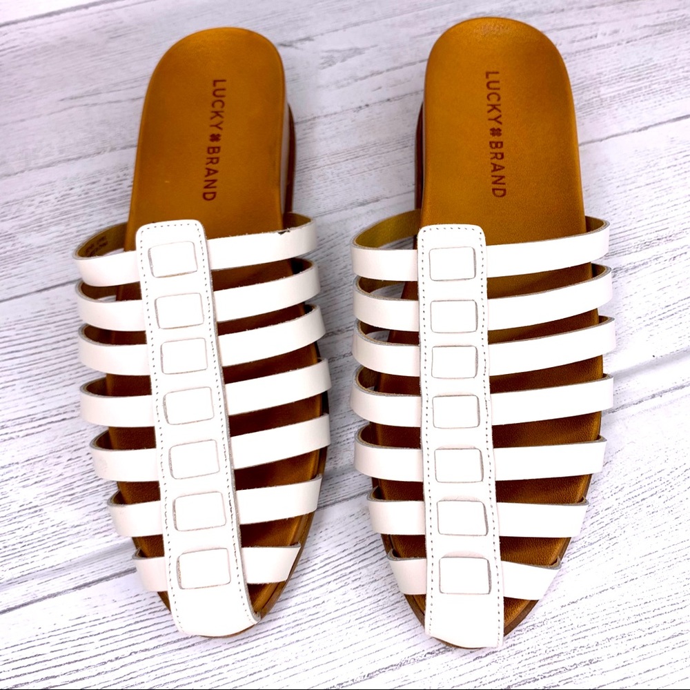 Lucky brand women’s white leather slippers/8M/38.5